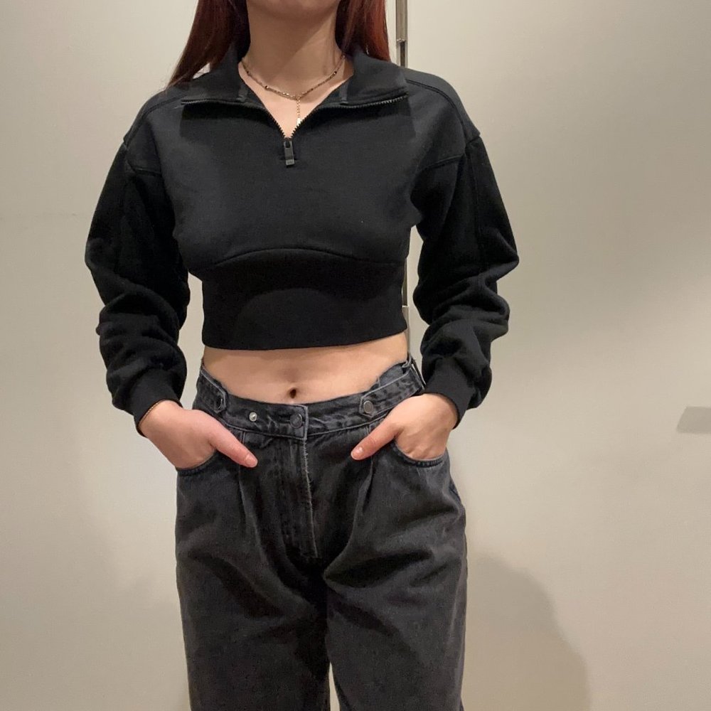 alo crop top - long sleeve